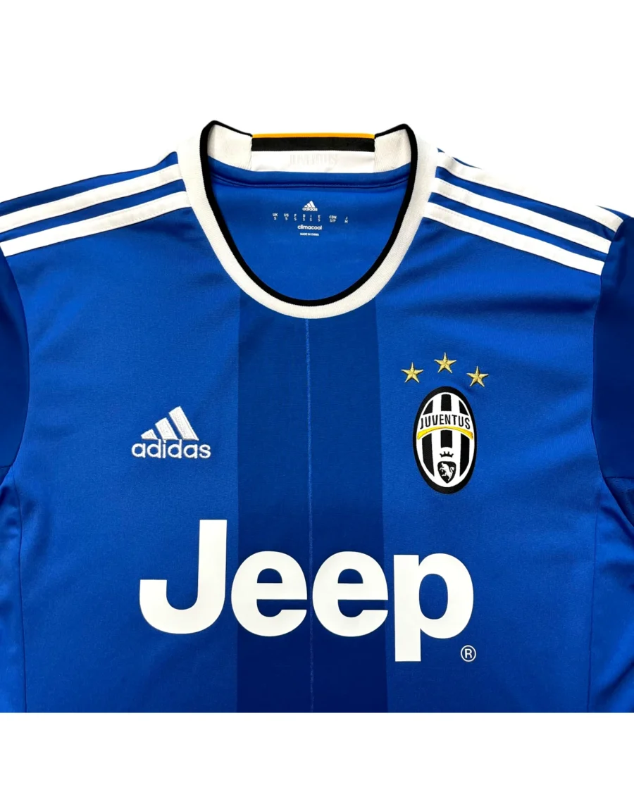 Juventus 16/17 Away