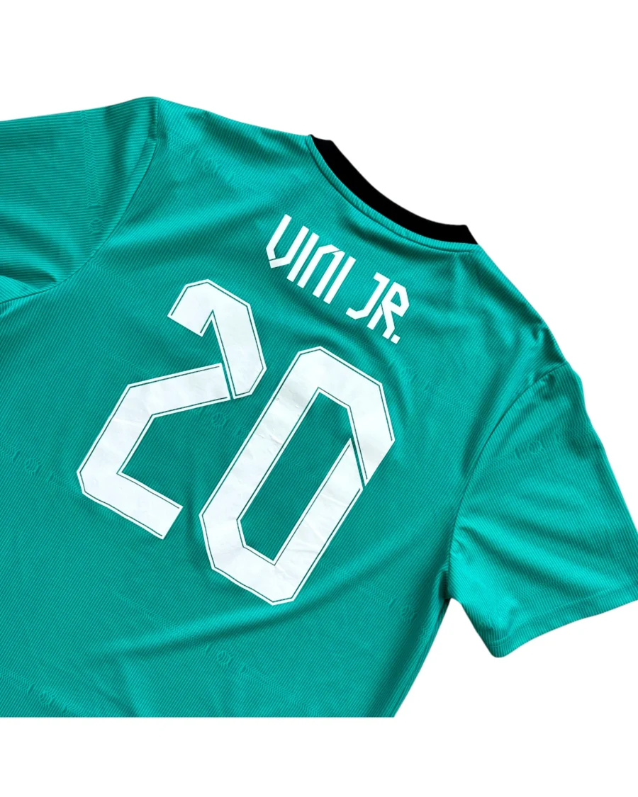 Real Madrid 21/22 Third Vinicius