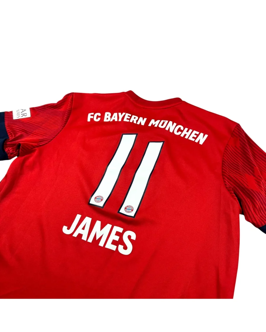 FC Bayern Munich 18/19 Home James