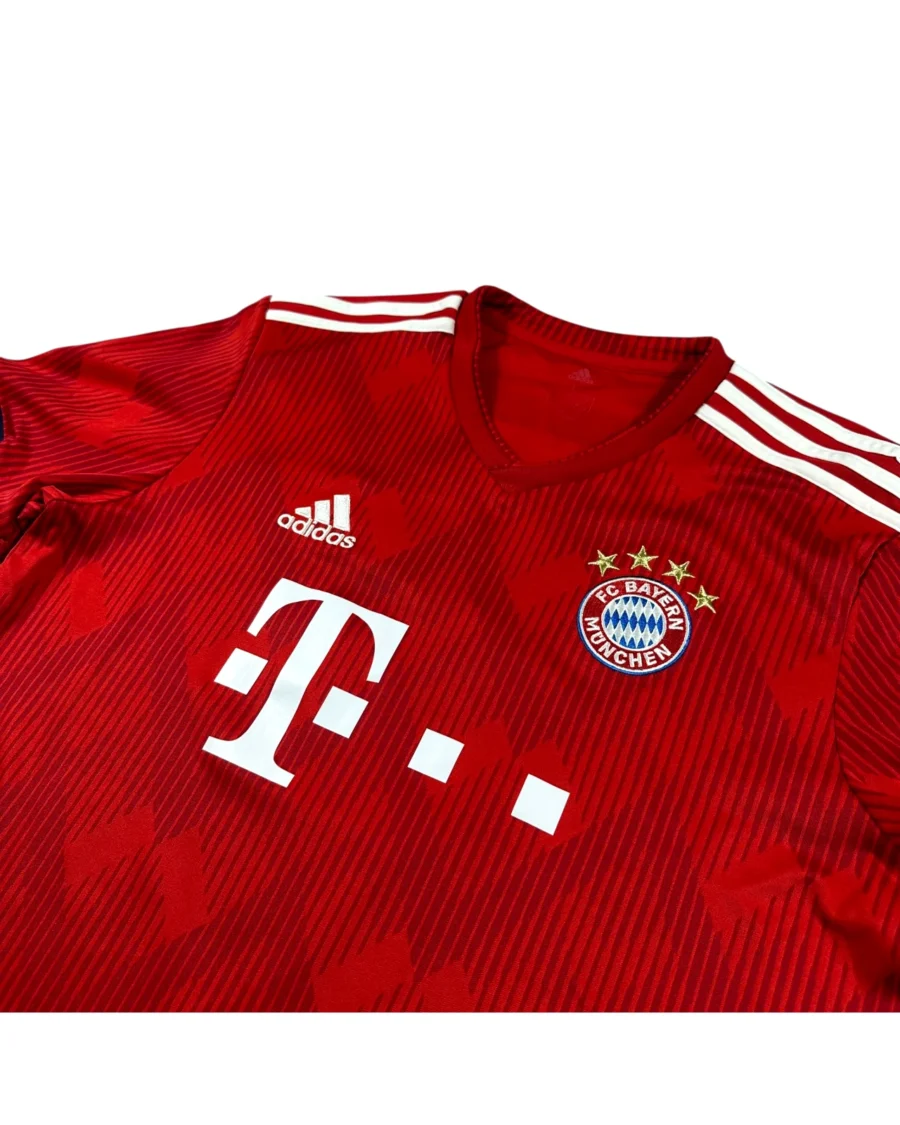 FC Bayern Munich 18/19 Home James