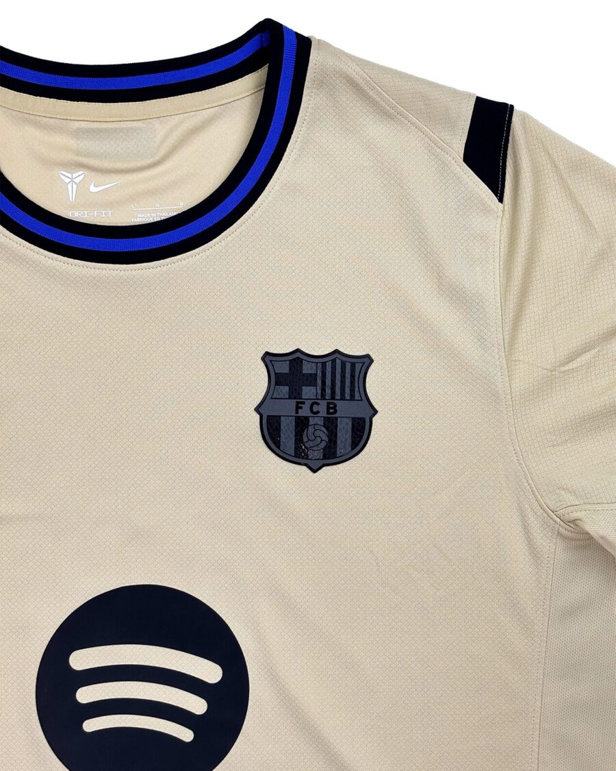 FC Barcelona 25/26 Away Pedri