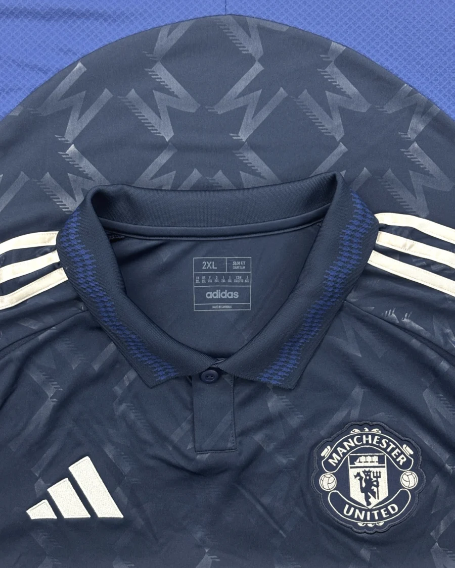 Manchester United 24/25 Away