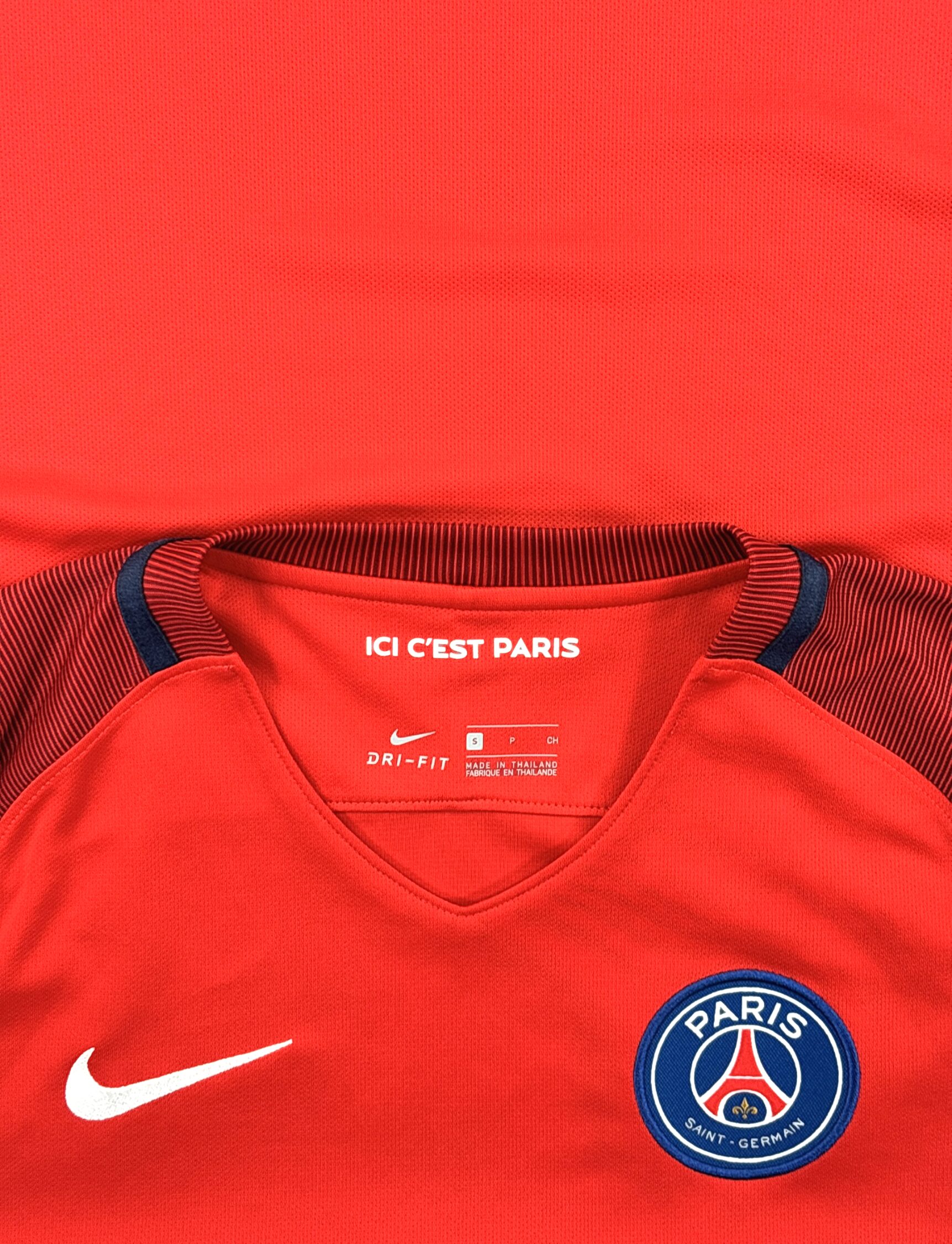 PSG 16/17 Away
