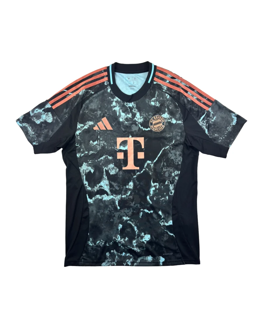 Bayern Munich 24/25 Away