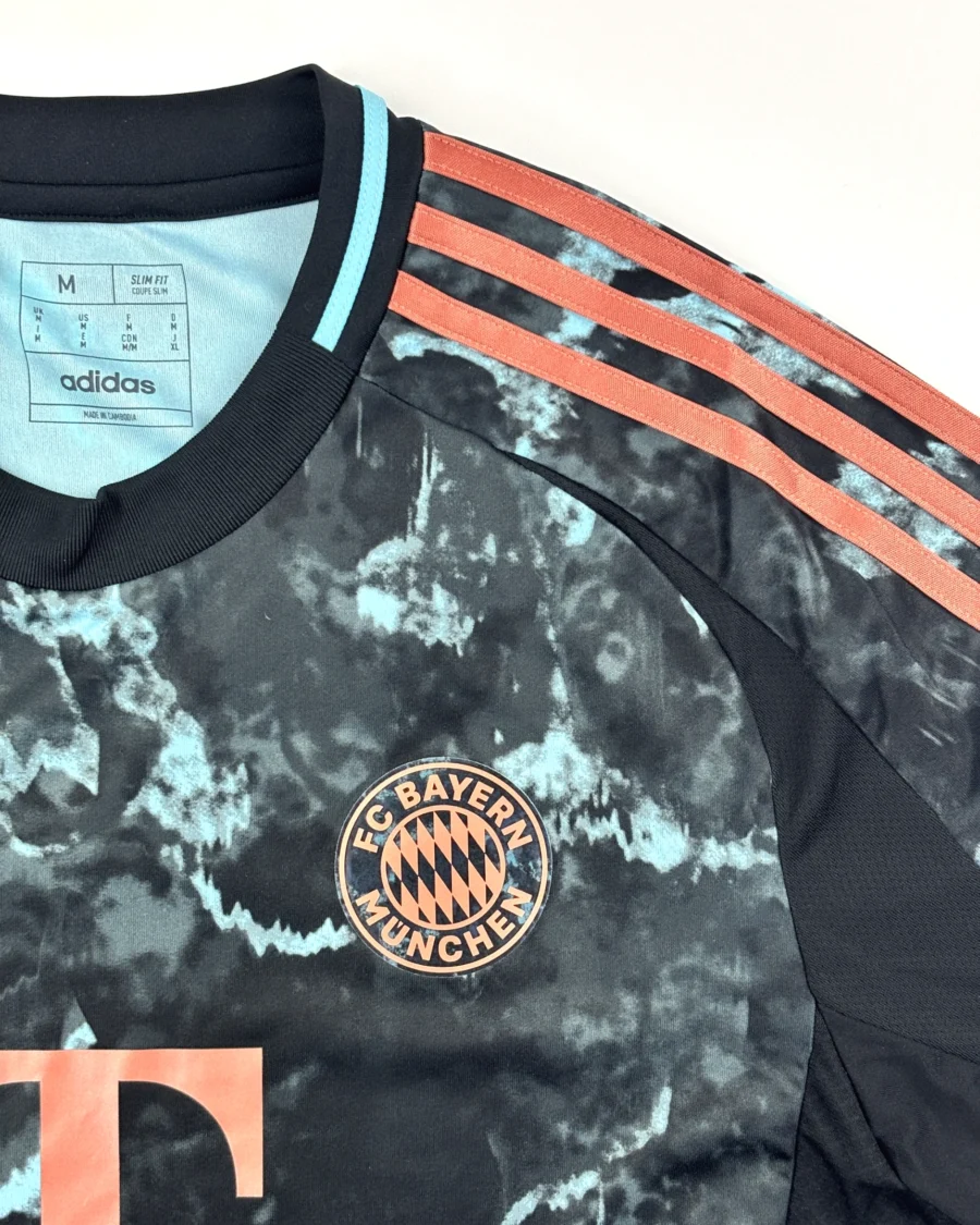 Bayern Munich 24/25 Away