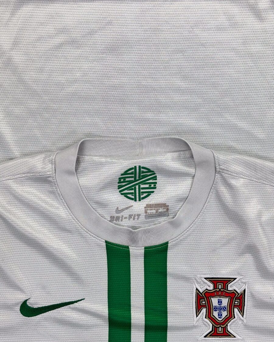 Portugal 2012 Away