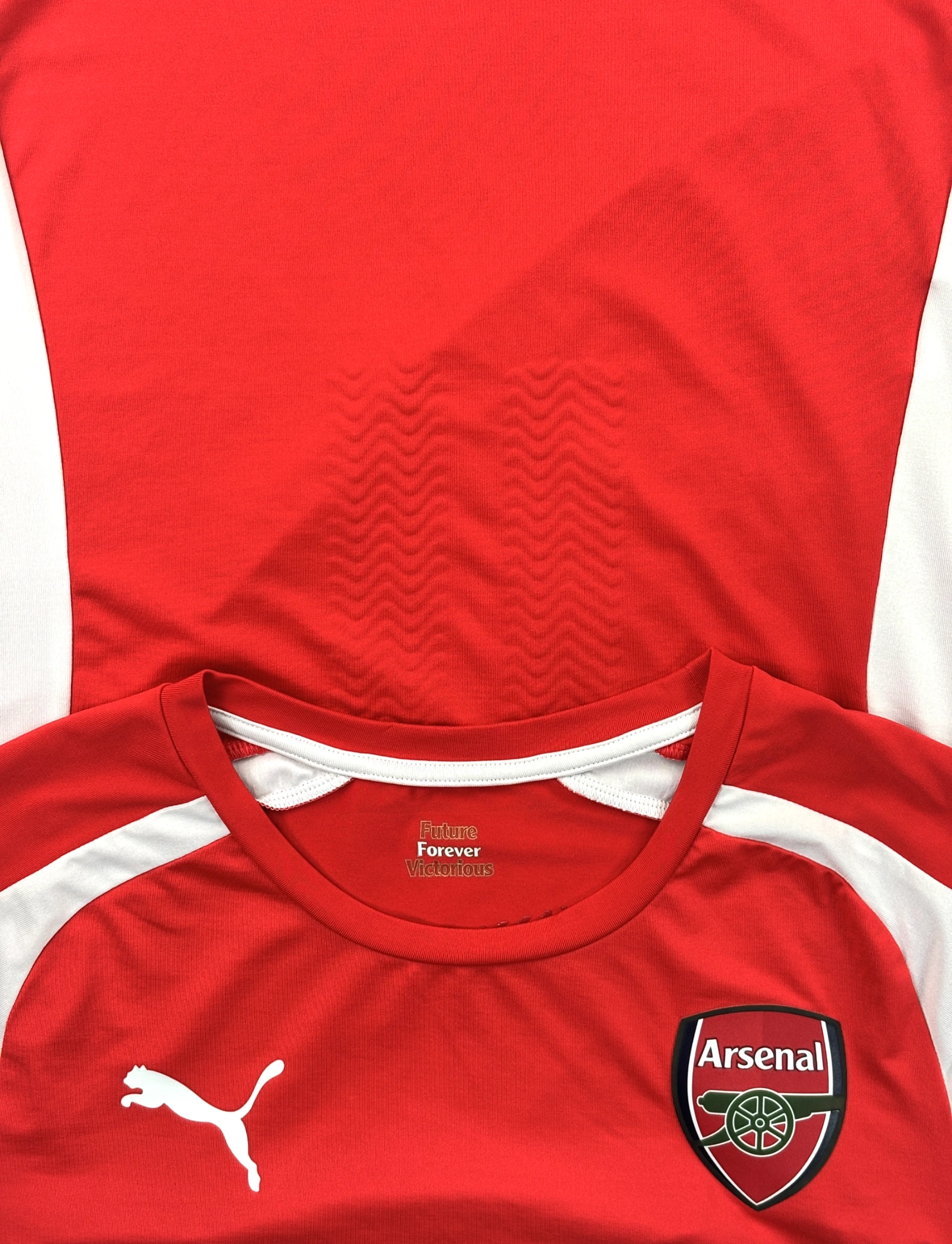 Arsenal 14/15 Home Player Issue