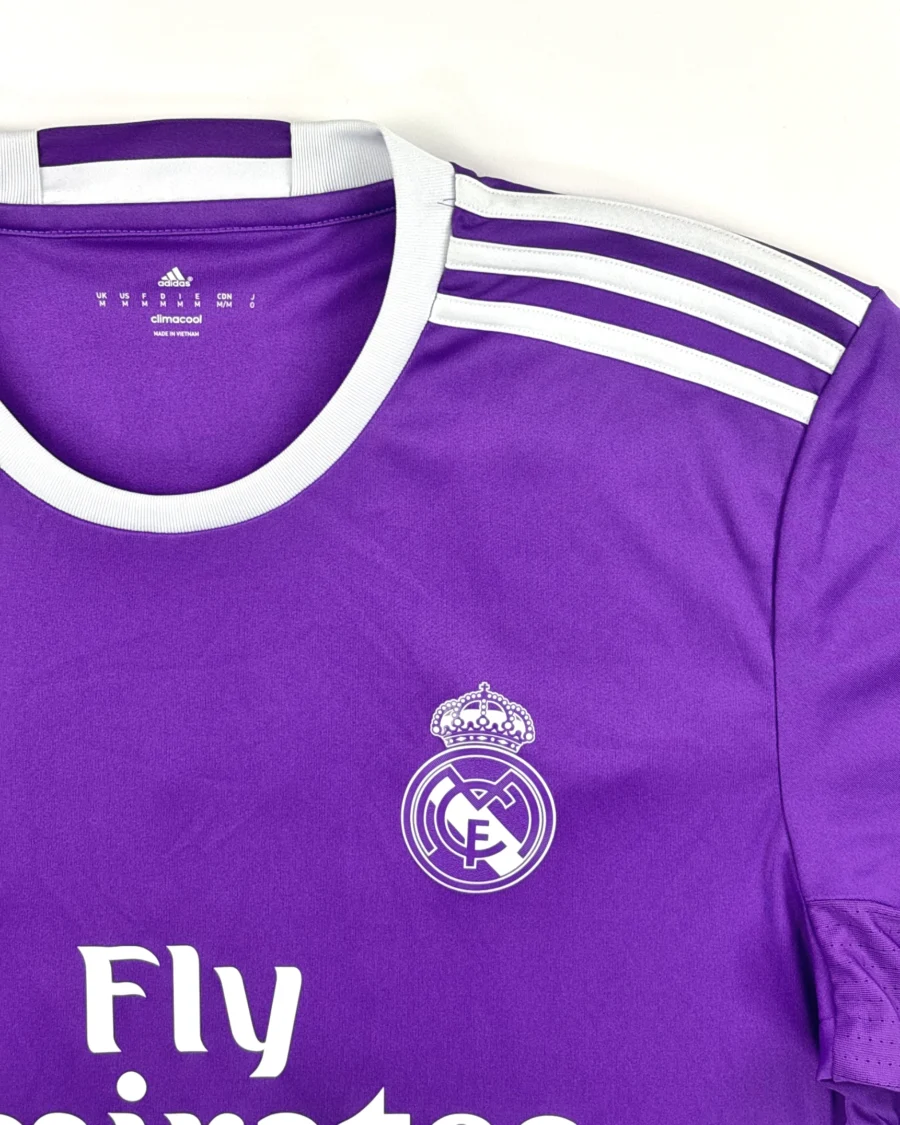 Real Madrid 16/17 Away Vázquez