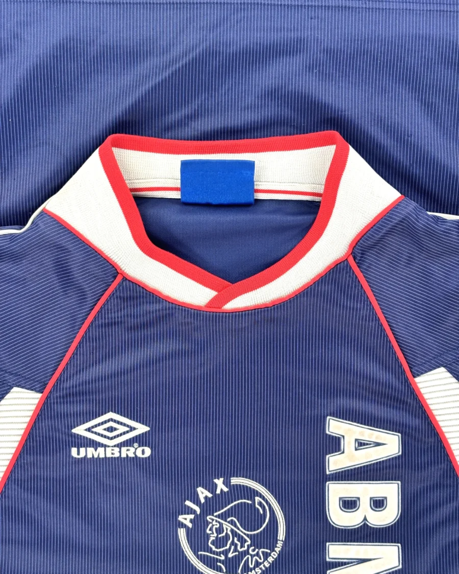 Ajax Amsterdam 99/00 Away