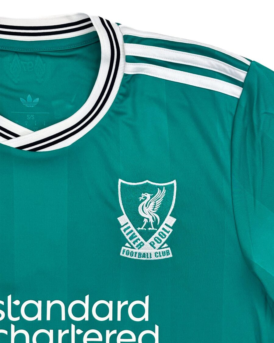 Liverpool 25/26 Third Ekitike