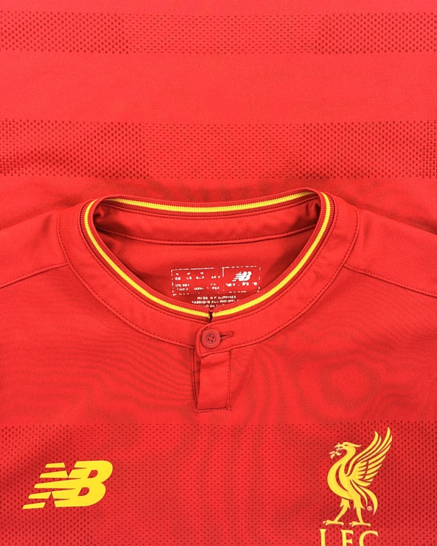 Liverpool 16/17 Home