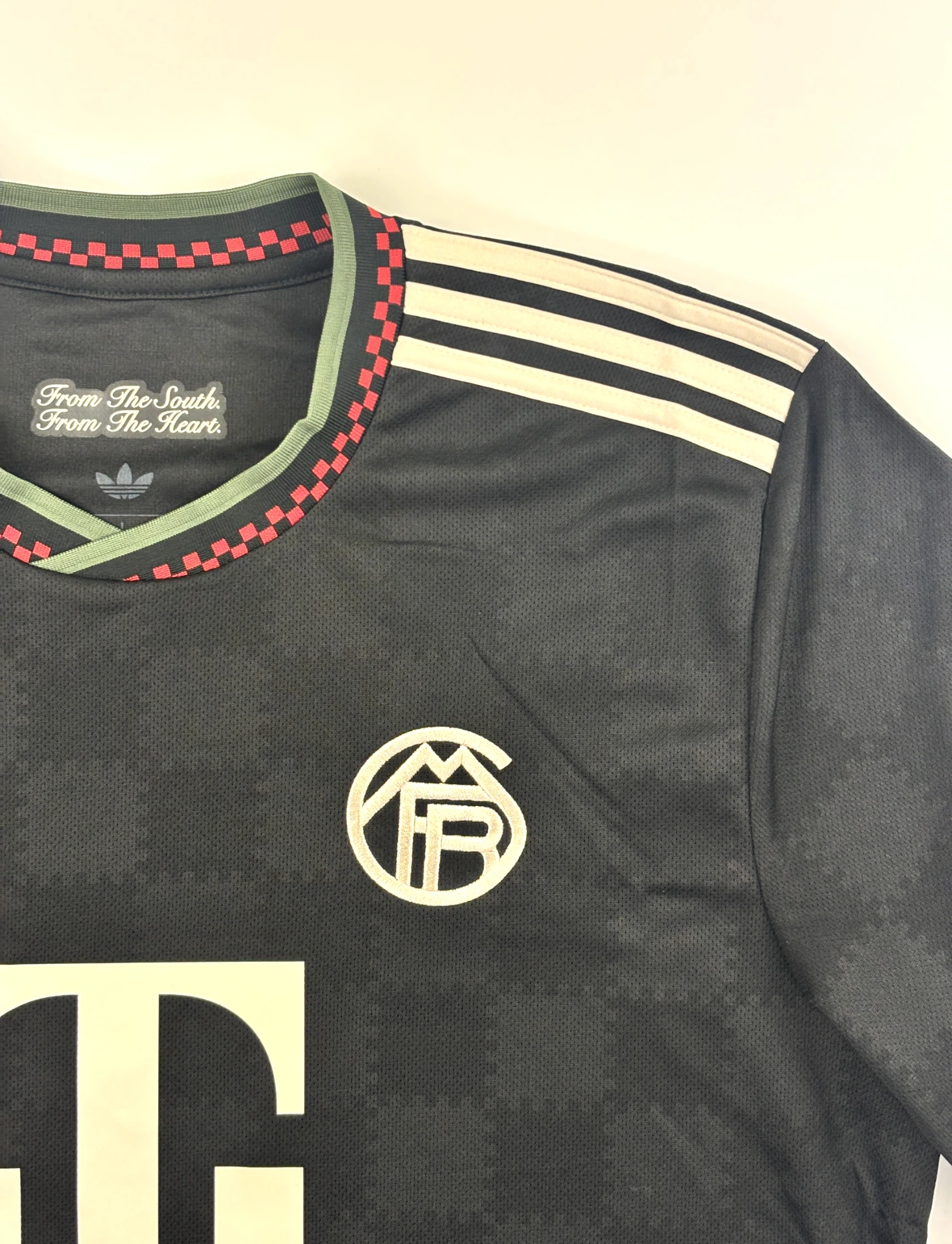 FC Bayern Munich 25/26 Third Olise