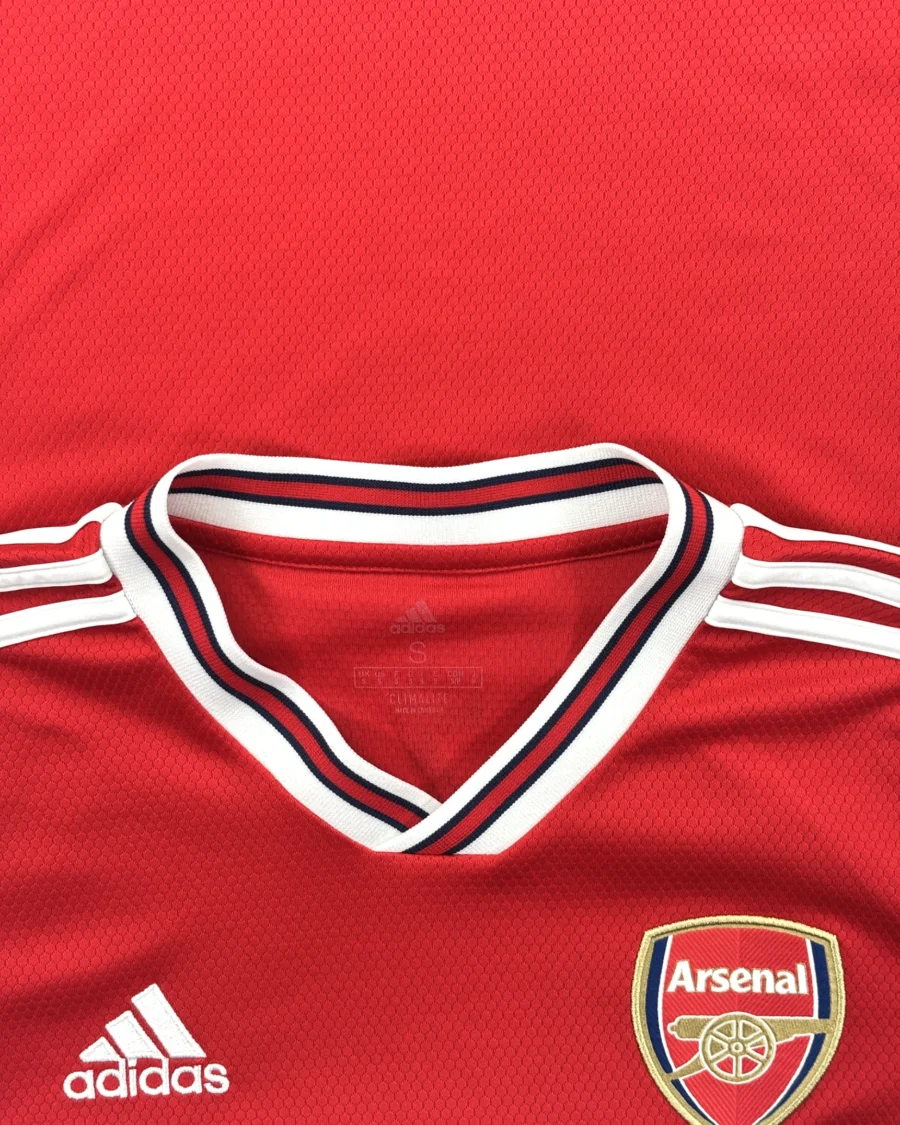Arsenal 19/20 Home Ozil
