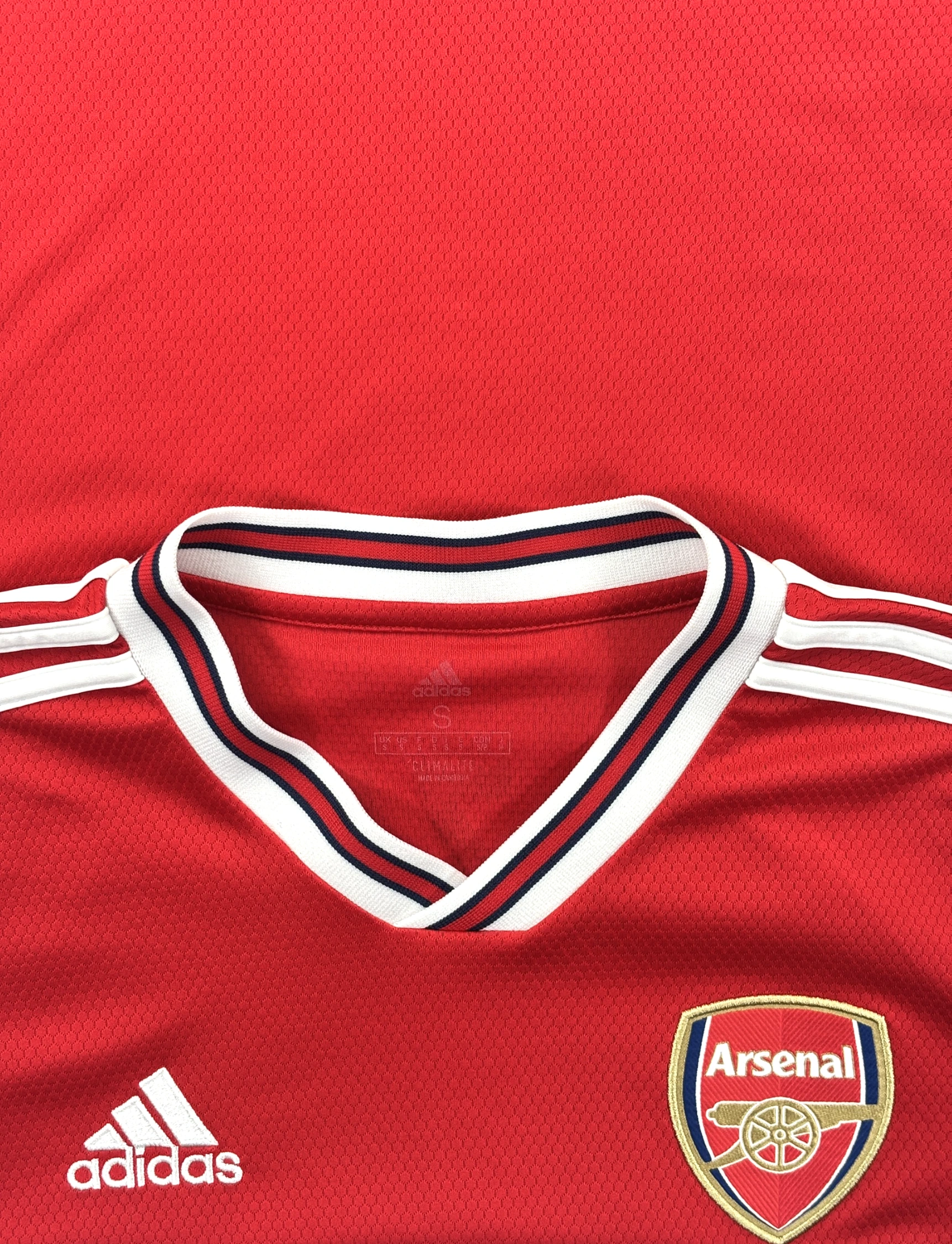 Arsenal 19/20 Home Ozil