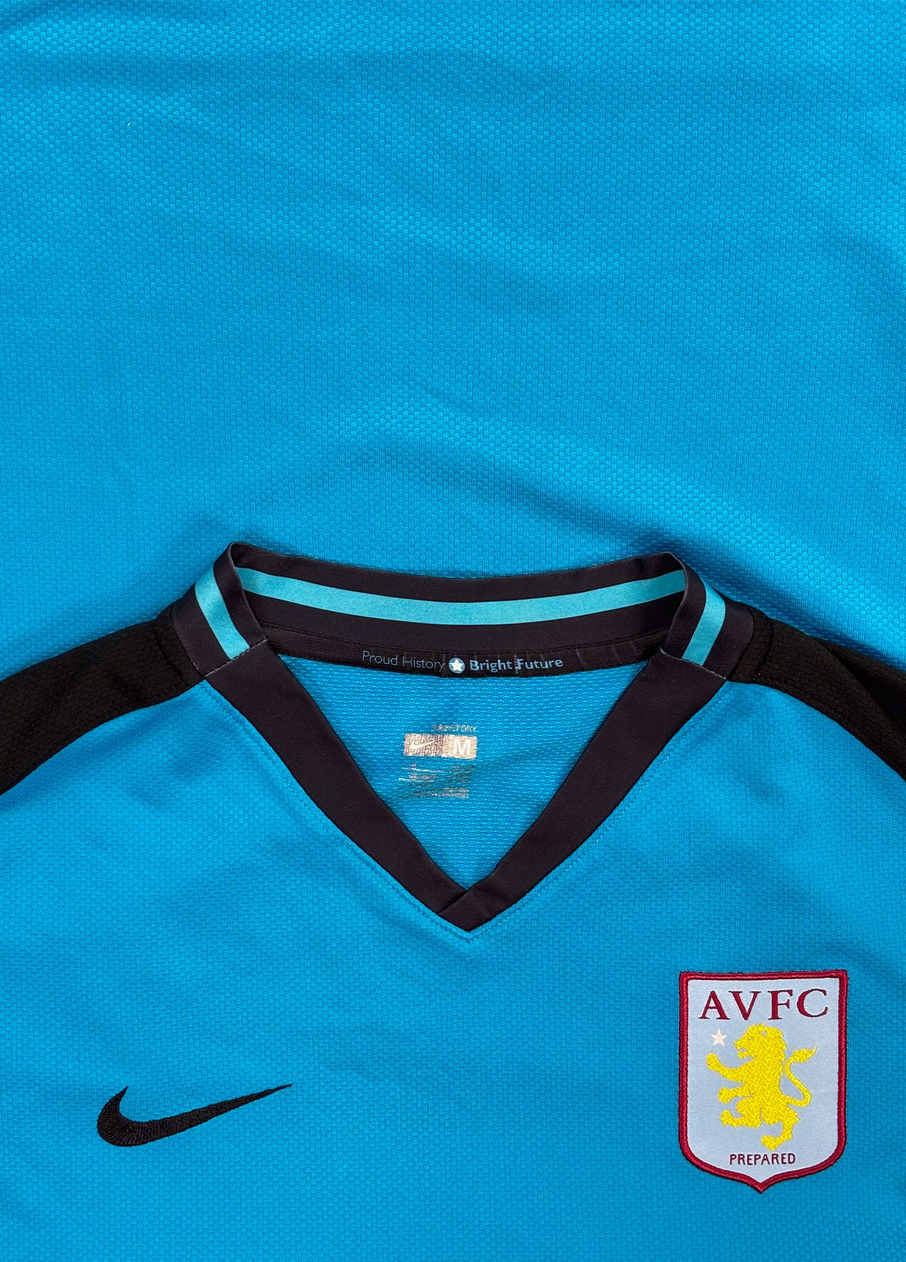 Aston Villa 08/09 Away Laursen