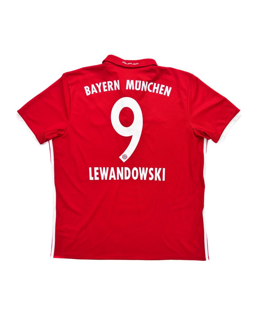 Bayern Munich 16/17 Home Lewandowski