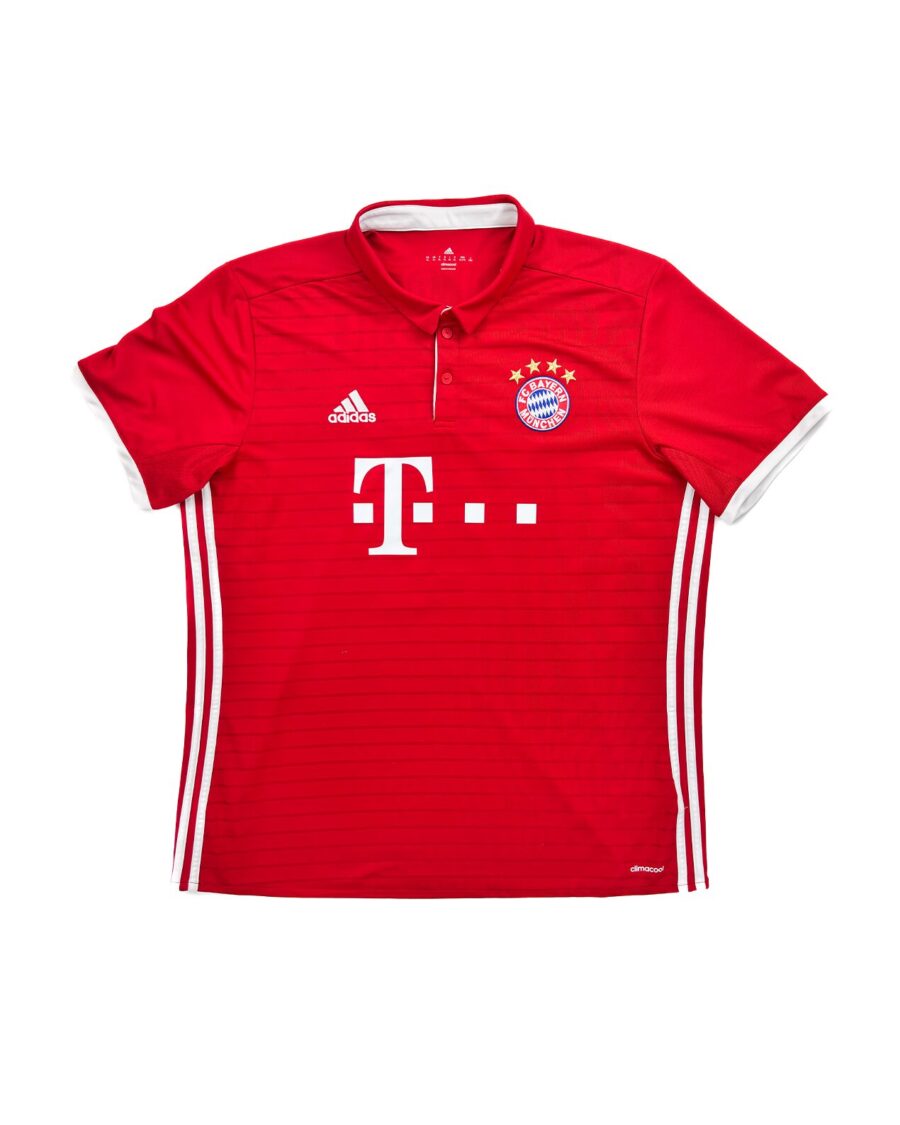 Bayern Munich 16/17 Home Lewandowski