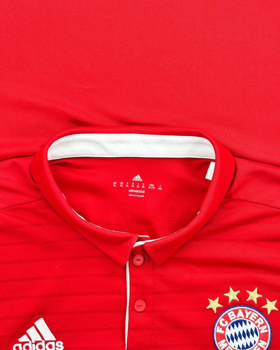Bayern Munich 16/17 Home Lewandowski
