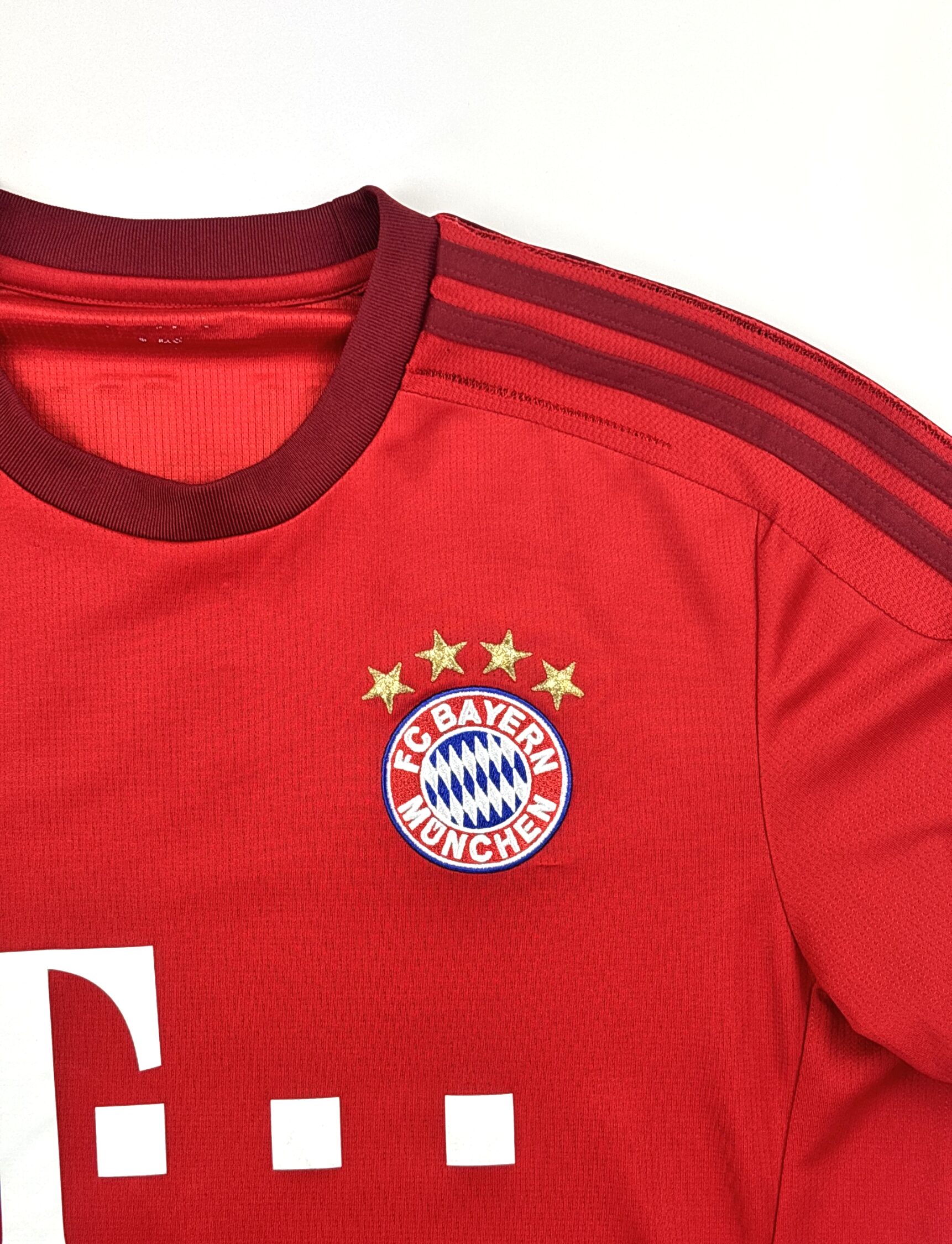 FC Bayern Munich 15/16 Home Robben