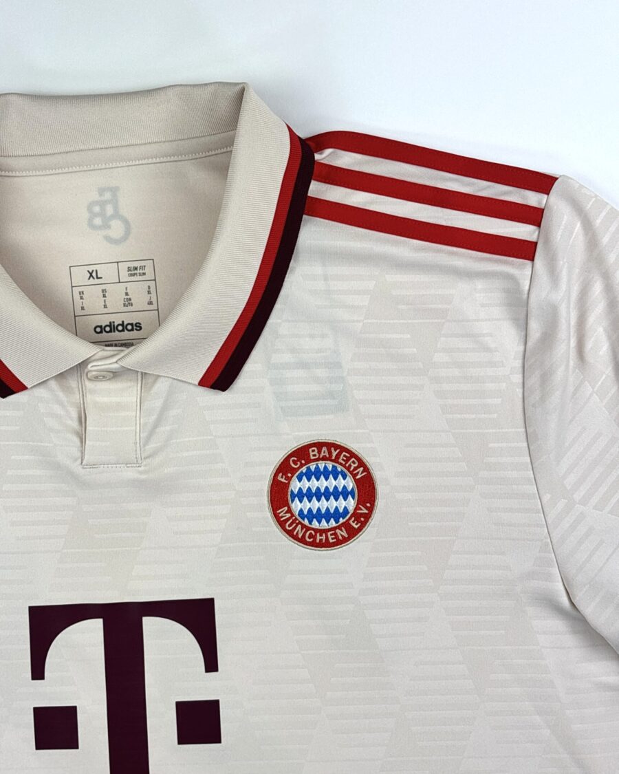 FC Bayern Munich 24/25 Third Muller