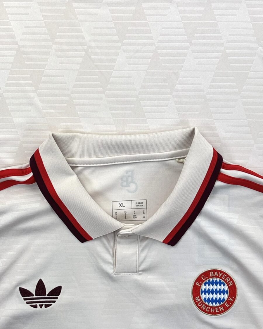 FC Bayern Munich 24/25 Third Muller