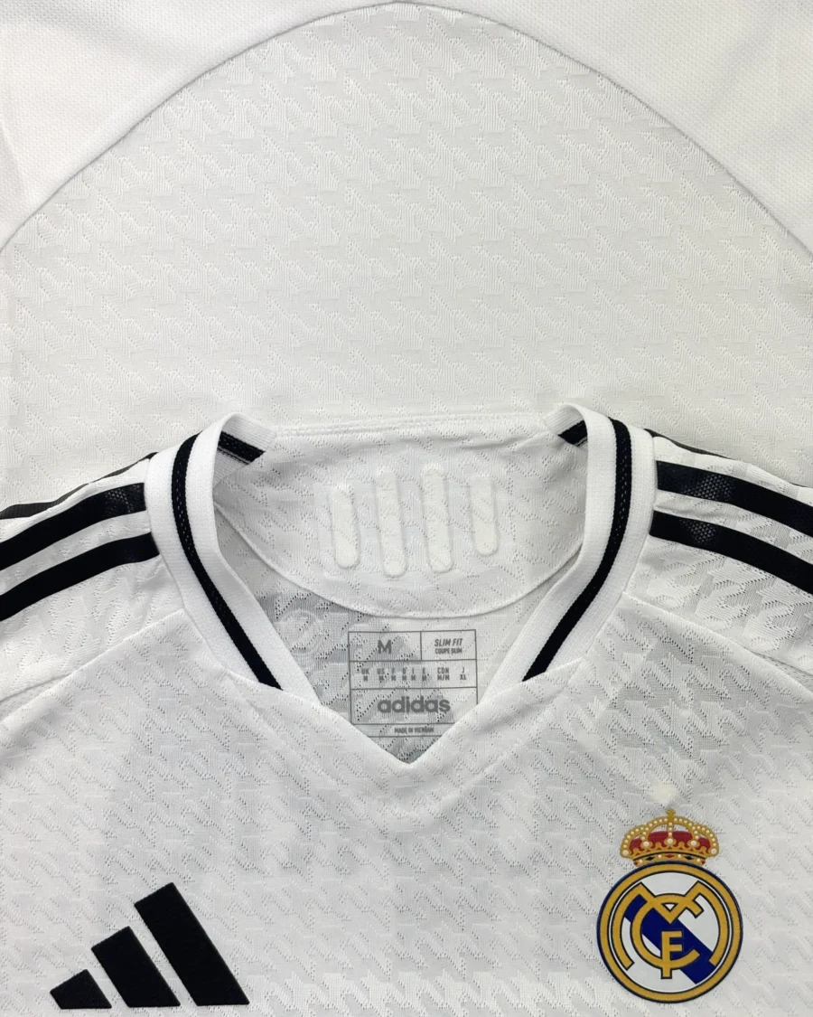 Real Madrid 24/25 Home Authentic Modrić