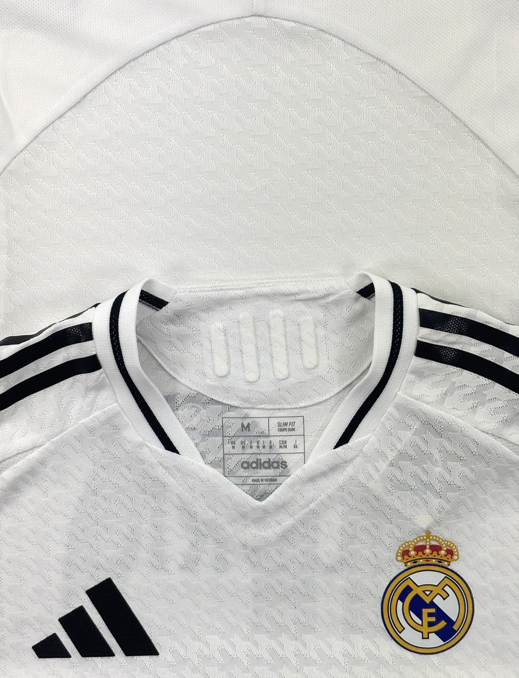 Real Madrid 24/25 Home Authentic Modrić