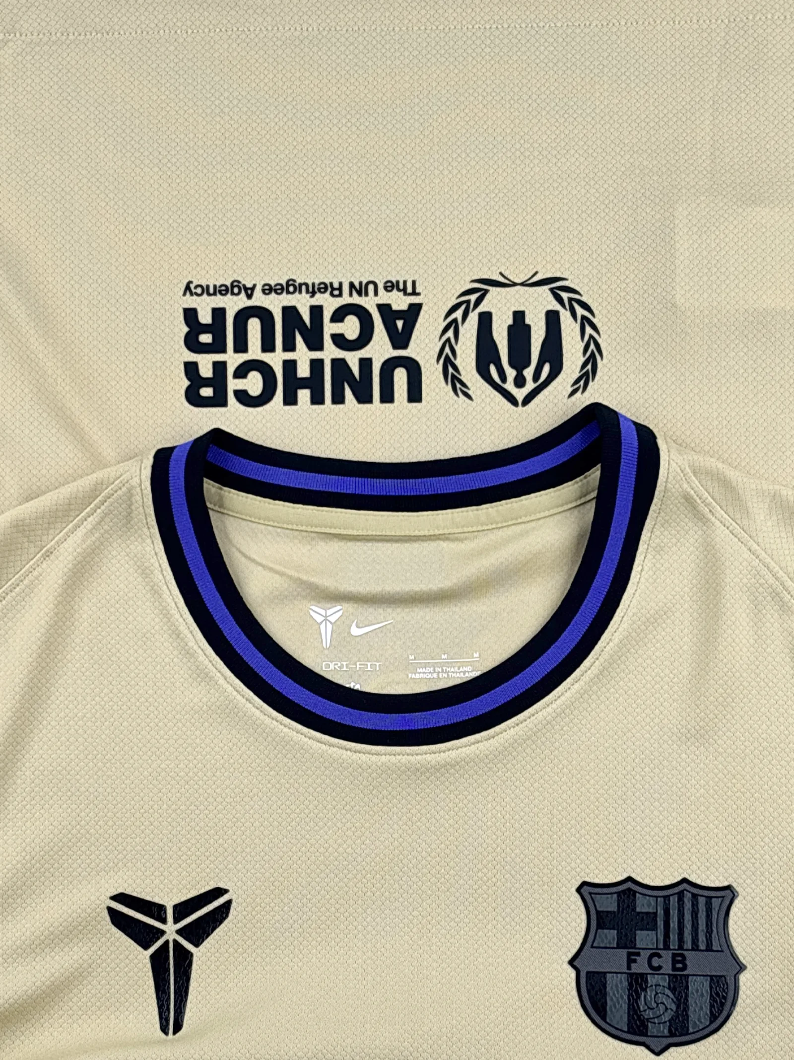 FC Barcelona 25/26 Away Lewandowski